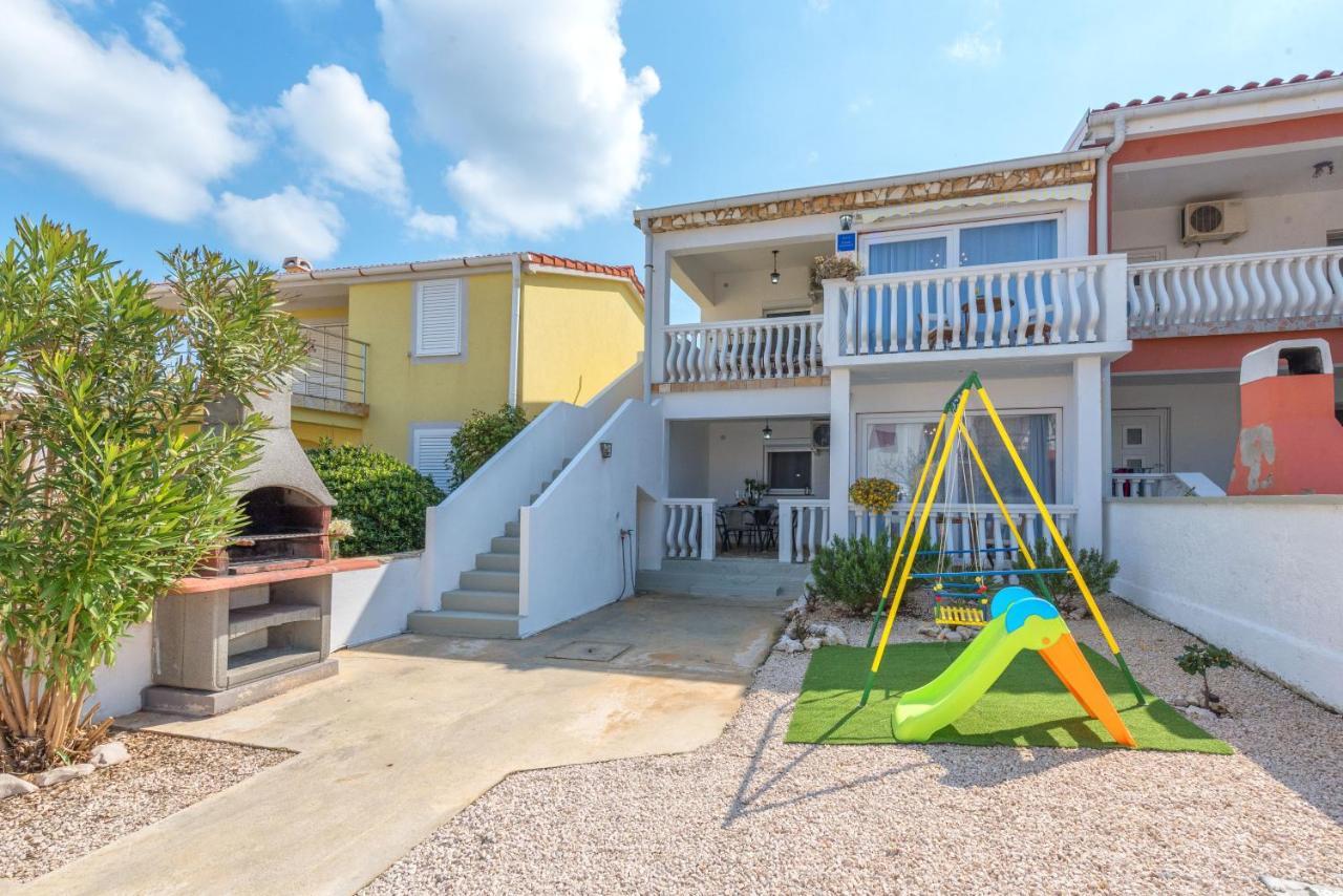 Apartment Tema Vir Exterior foto